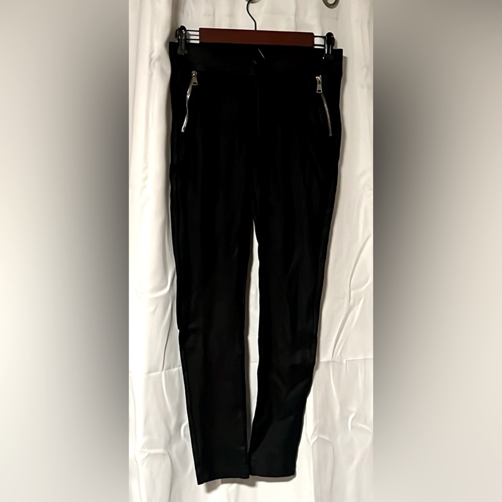 Ashley classic small black skinny pants.